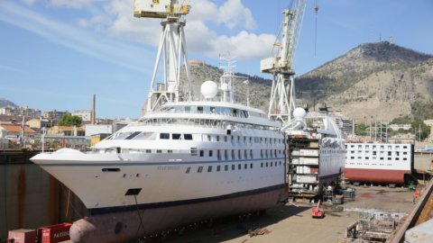 Fincantieri "corta" el crucero y lo alarga 25 metros