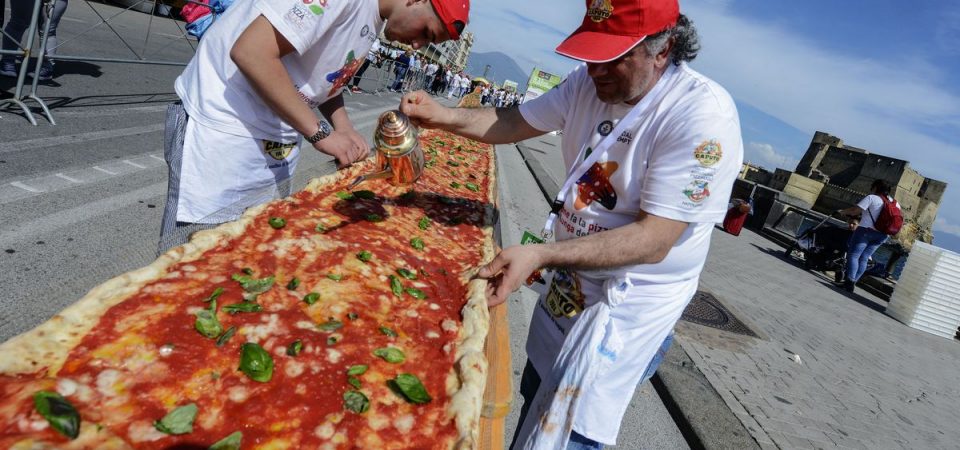 La pizza più lunga del mondo