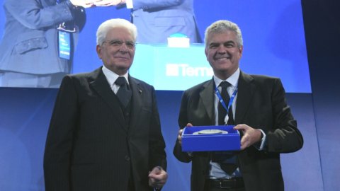 Terna inaugura il primo ponte elettrico con i Balcani: 100% sostenibile