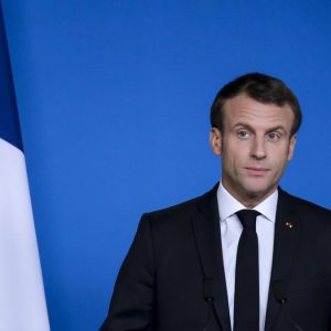 Wahlen in Frankreich, Wahlausgang: Macron führt, verliert aber die absolute Mehrheit. Mélenchon und Le Pen rücken vor