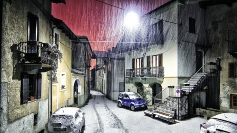Neve a Milano e su tutto il Nord, Mose attivato a Venezia