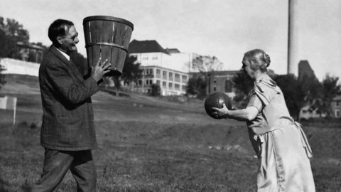 ACONTECEU HOJE – O basquete nasceu em 15 de dezembro de 1891