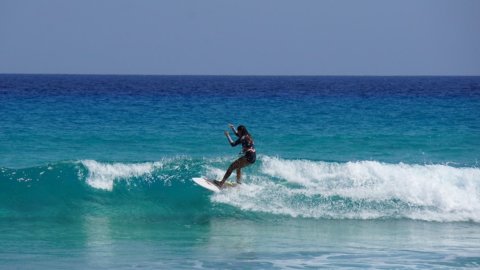 Surf, Cinque Terre mejor que California y Hawaii: el mundial en Levanto