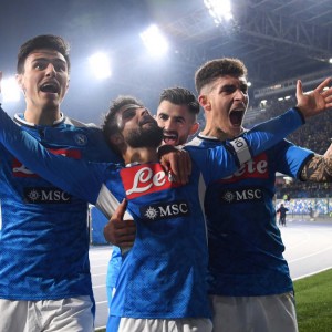 Il Napoli punisce Sarri e la Juve, l’Inter guadagna un punto