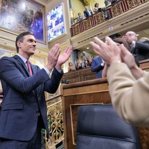 Espanha, nasce o governo Psoe-Podemos: confiança em Sánchez