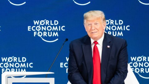 Trump di Davos melawan Greta: "Cukup dengan para nabi malapetaka"