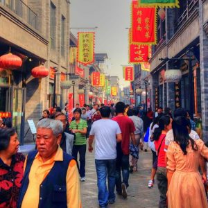 A febre chinesa assusta. Alemanha confiante. luxo para baixo