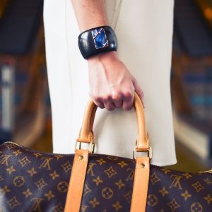 Hong Kong, Louis Vuitton forțat să închidă magazine