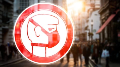 Borse in crisi da virus. A Milano Enel non si ferma