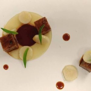 Resep Max Mandozzi: terrine of oxtail alla vaccinara, bir, verbena, apel, dan artichoke Yerusalem