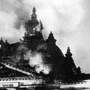 ACONTECEU HOJE – Reichstag: o incêndio que abriu caminho para o nazismo em 33