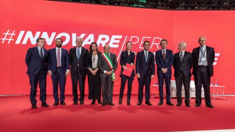 Leonardo punta sui giovani e inaugura l’Aerotech Campus