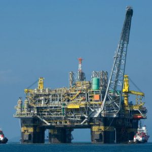 Eni trova gas in Indonesia ma non abbandona la strada delle fonti rinnovabili