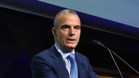 Banche e risparmio gestito: Sanpaolo Invest Sim sarà incorporata in Fideuram entro il 2022