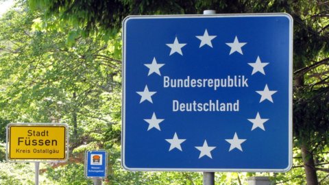 Coronavirus, granițele închise în Germania: la revedere Schengen