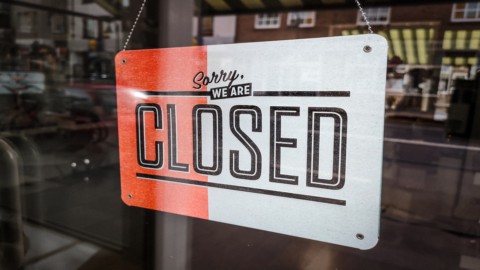 Covid-19, il lockdown vale per ogni mese il 3% del Pil