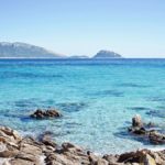 Turismo in Sardegna, è boom di presenze: due milioni in più rispetto al 2019. Sold out negli hotel