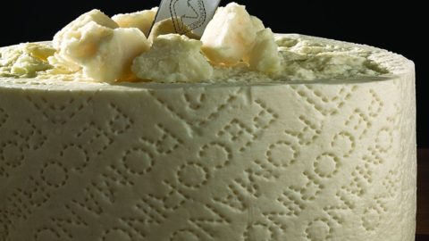 Pecorino DOP a los pobres: Bellanova abre licitaciones por 14 millones de euros