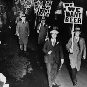 Centenaire de la « Prohibition américaine » : la vente aux enchères en ligne d'articles de bar vintage de Sotheby's