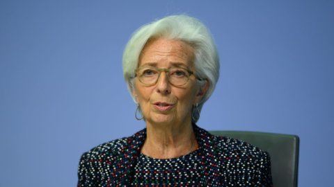 Lagarde conferma: “Misure straordinarie fino a fine crisi”