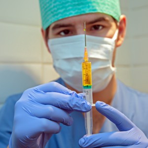 Vaccino anti-Covid, prime dosi entro il 2020 per IRBM Pomezia
