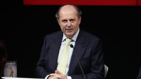 Assemblea Generali: “Sì a dividendo, in prima linea contro il virus”