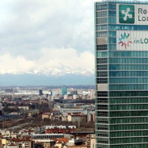 Elezioni regionali ed economia: Lombardia brilla in Europa per Pil ed export, ma è in grave ritardo su sanità e ambiente