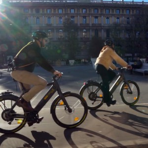 पिरेली: मिलान में 14 अस्पतालों के लिए 2 इलेक्ट्रिक बाइक