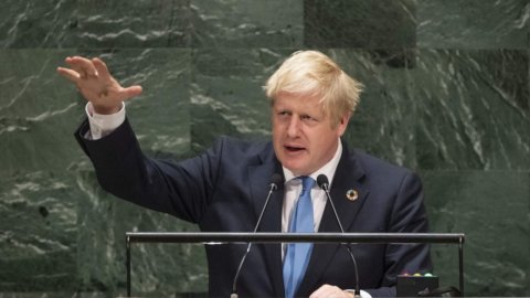 Brexit: mai întâi Biden, apoi Lords. Johnson între două incendii