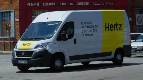 Hertz in bancarotta, Renault a rischio di chiusura