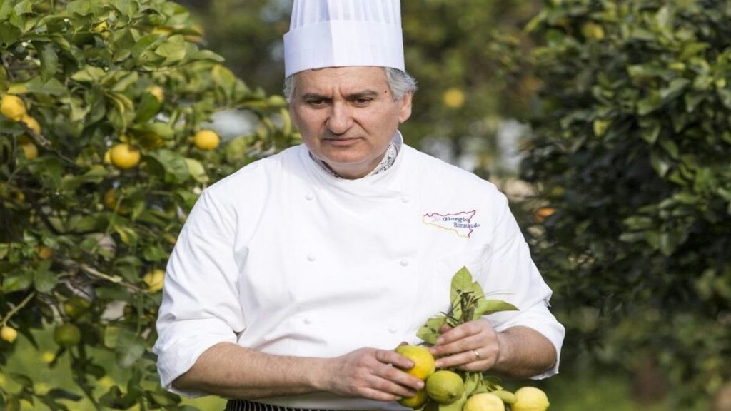 Giorgio Rimmaudo Chef Terrace على Sea Ortigia