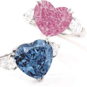 Ювелирные украшения, два красивых кольца в форме сердца для живых торгов Sotheby's