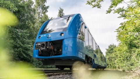 Trens de hidrogênio na Itália: acordo Snam-Alstom