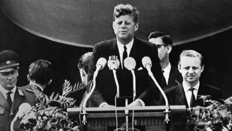 ACONTECEU HOJE – John Kennedy em 1963: “Sou berlinense”