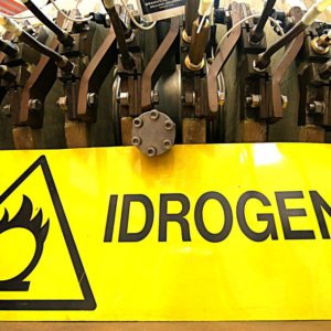 Idrogeno verde, la Sardegna prepara i bandi. Sarà prodotto nelle aree industriali abbandonate