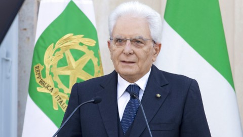 Mattarella, forte apelo: “Estar vacinado é um dever moral e cívico”