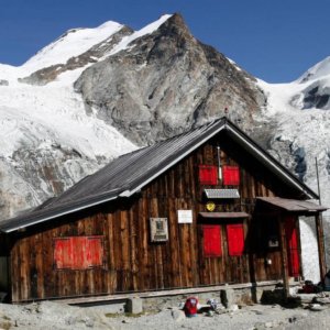 Vacanze e Covid, Leroy Merlin aiuta i rifugi alpini in Piemonte