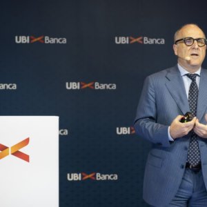 Ops Intesa, Ubi Banca muda o plano: menos lucros, mas o dividendo sobe