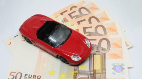 Insurance, Covid effect: RC car prices -5% in 8 months