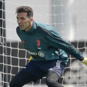 Juve con Buffon ma in crisi di nervi, il Napoli ipoteca la Champions