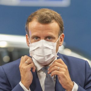 Francia, Macron positivo al Covid