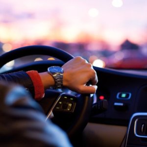 Bollo auto, revisione, patente: novità e regole del 2021