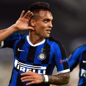 Inter e Juve, botta e risposta: i nerazzurri rifilano 4 gol all’Udinese e tornano in testa. Muriel castiga il Milan. Oggi Roma-Fiorentina