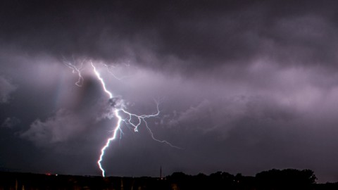 Cyclone Poppea : l'Italie menacée en raison du mauvais temps avec pluie et tornades. Agriculture affectée dans le Centre-Sud