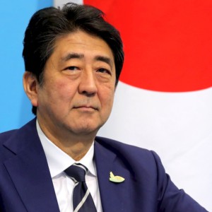 Japan: Abe tritt zurück, Nikkei fällt (-1,4 %)