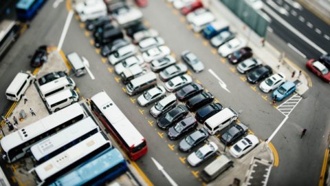 Rc auto: faro Antitrust su compagnie e comparatori