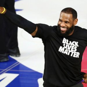 Elezioni Usa: LeBron James e la Nba finanziano i seggi