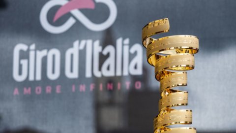 Старт Covid Giro d'Italia: от Этны до Доломитовых Альп