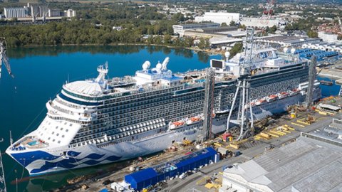 Fincantieri consegna una nuova nave a Carnival