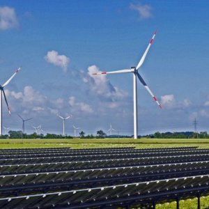 Utility rinnovabili a gonfie vele: F2i compra impianti in Spagna insieme a Crédit Agricole